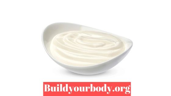 Use the yogurt to whiten the skin