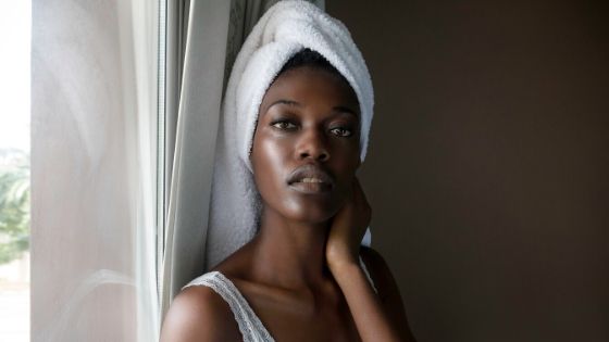 How can I hydrate my skin naturally?